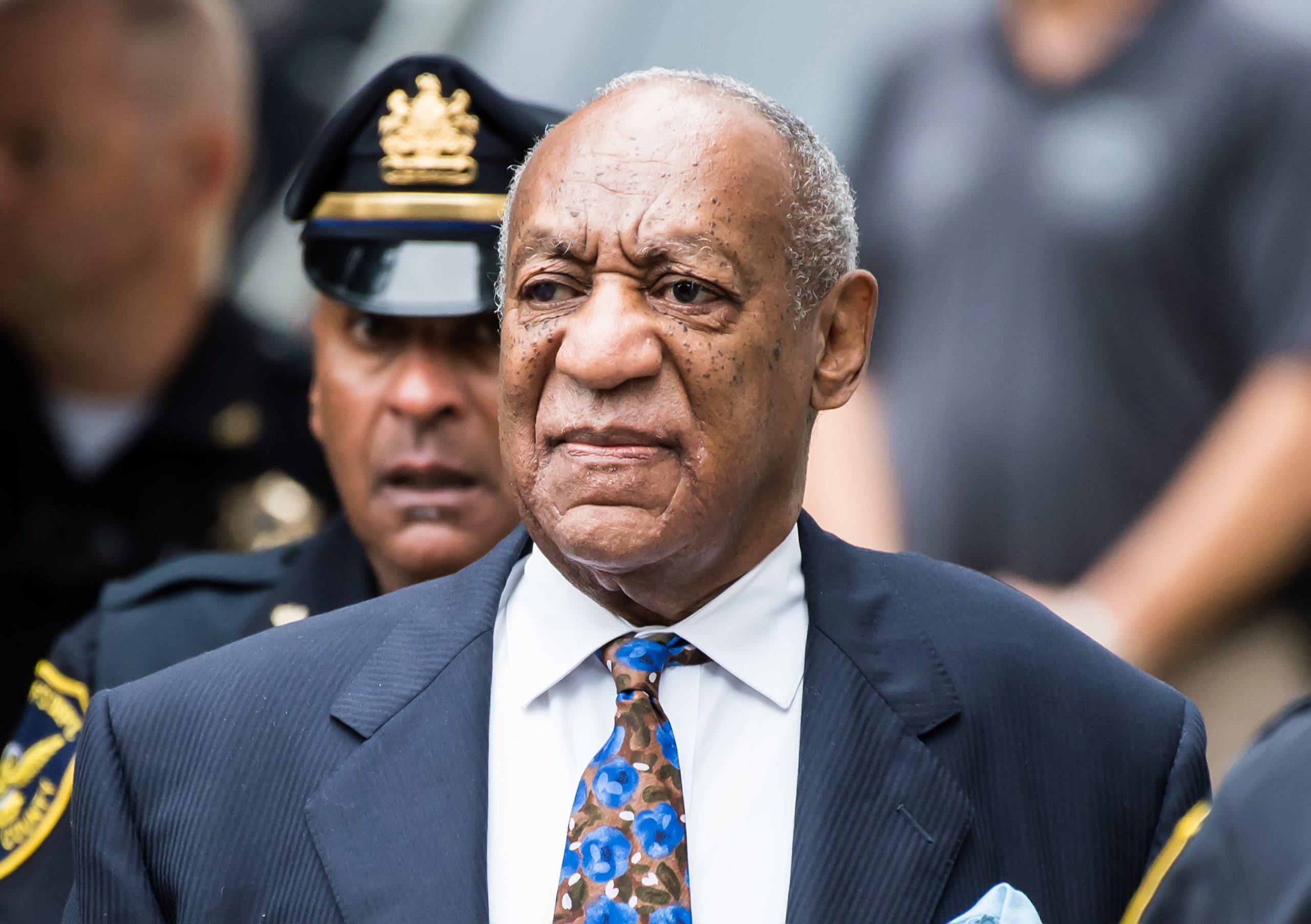 bill-cosby-debera-pagar-19-millones-de-dolares-tras-ser-declarado-culpable-de-drogar-y-violar-a-una-camarera-en-1972