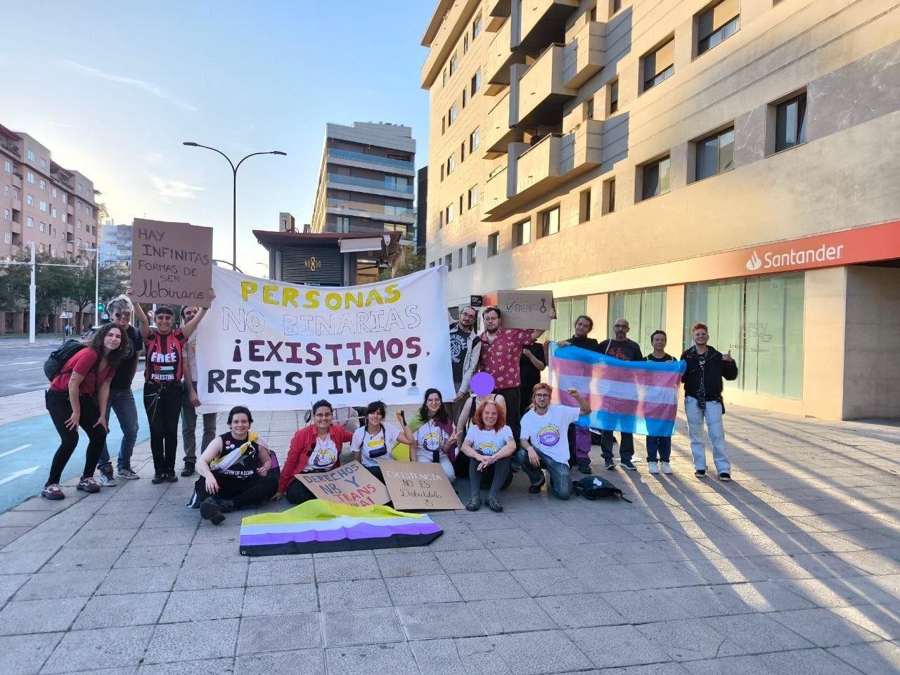 las-personas-no-binarias-se-manifiestan-por-primera-vez-a-nivel-nacional-ante-la-falta-de-reconocimiento-a-su-identidad