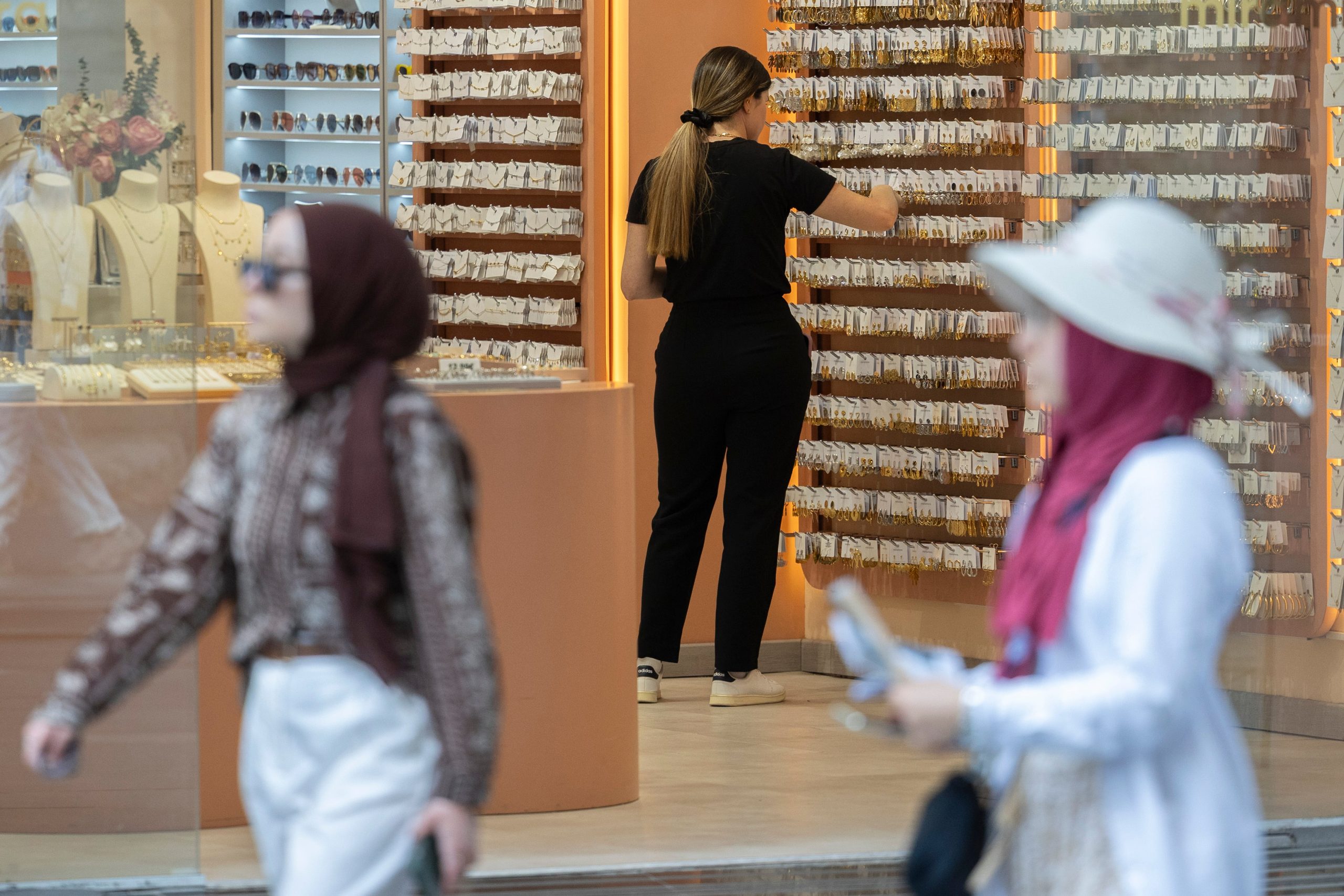 la-inflacion-y-el-tiron-del-mercado-laboral-lastran-la-recuperacion-de-poder-adquisitivo-de-los-salarios-en-espana