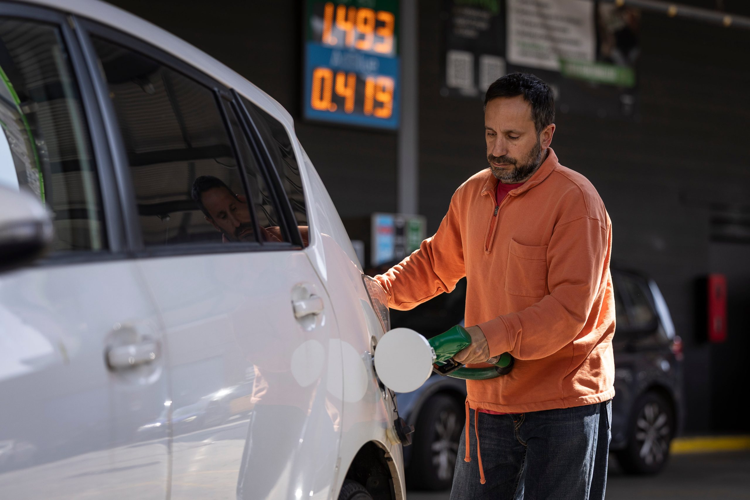 la-rebaja-fiscal-situa-a-espana-entre-los-paises-con-la-gasolina-mas-barata-de-la-ue