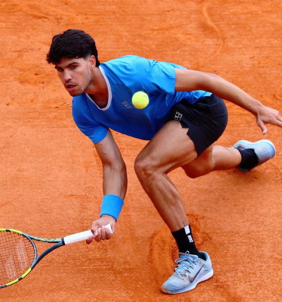 alcaraz-y-sinner,-dos-relampagos:-un-visto-y-no-visto-para-resolver-su-estreno-en-montecarlo