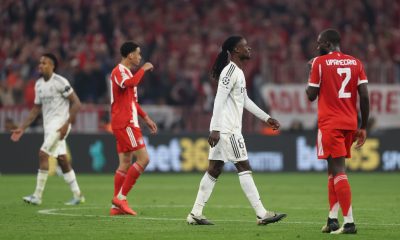 nadar-para-morir-en-una-tarjeta-roja