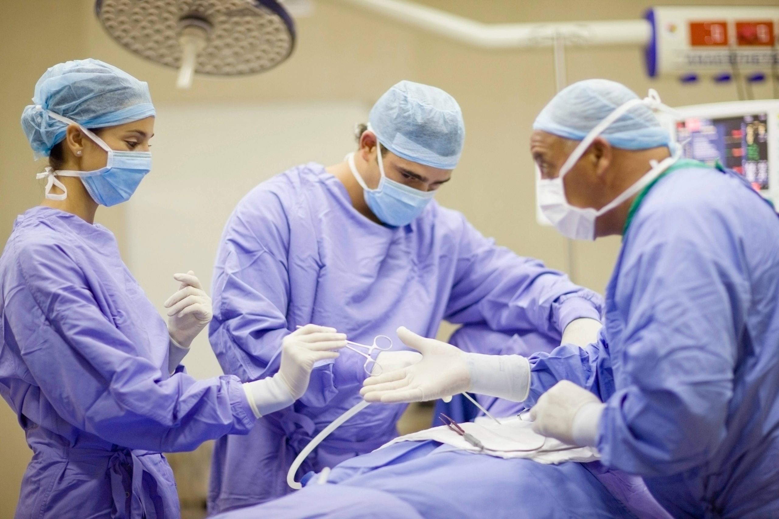 spain’s-waiting-lists-hit-record-high-with-850,000-awaiting-surgery