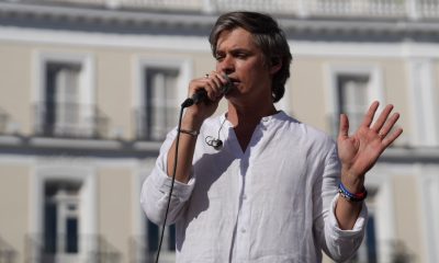 carlos-baute-se-disculpa-por-los-insultos-racistas-a-delcy-rodriguez-durante-el-acto-de-maria-corina-machado-en-madrid
