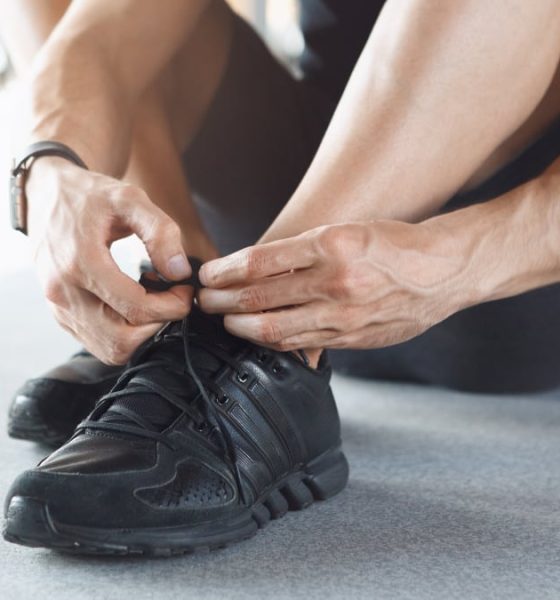 las-zapatillas-adidas-con-tecnologia-cloudfoam-que-arrasan-por-su-comodidad-y-horma-ancha