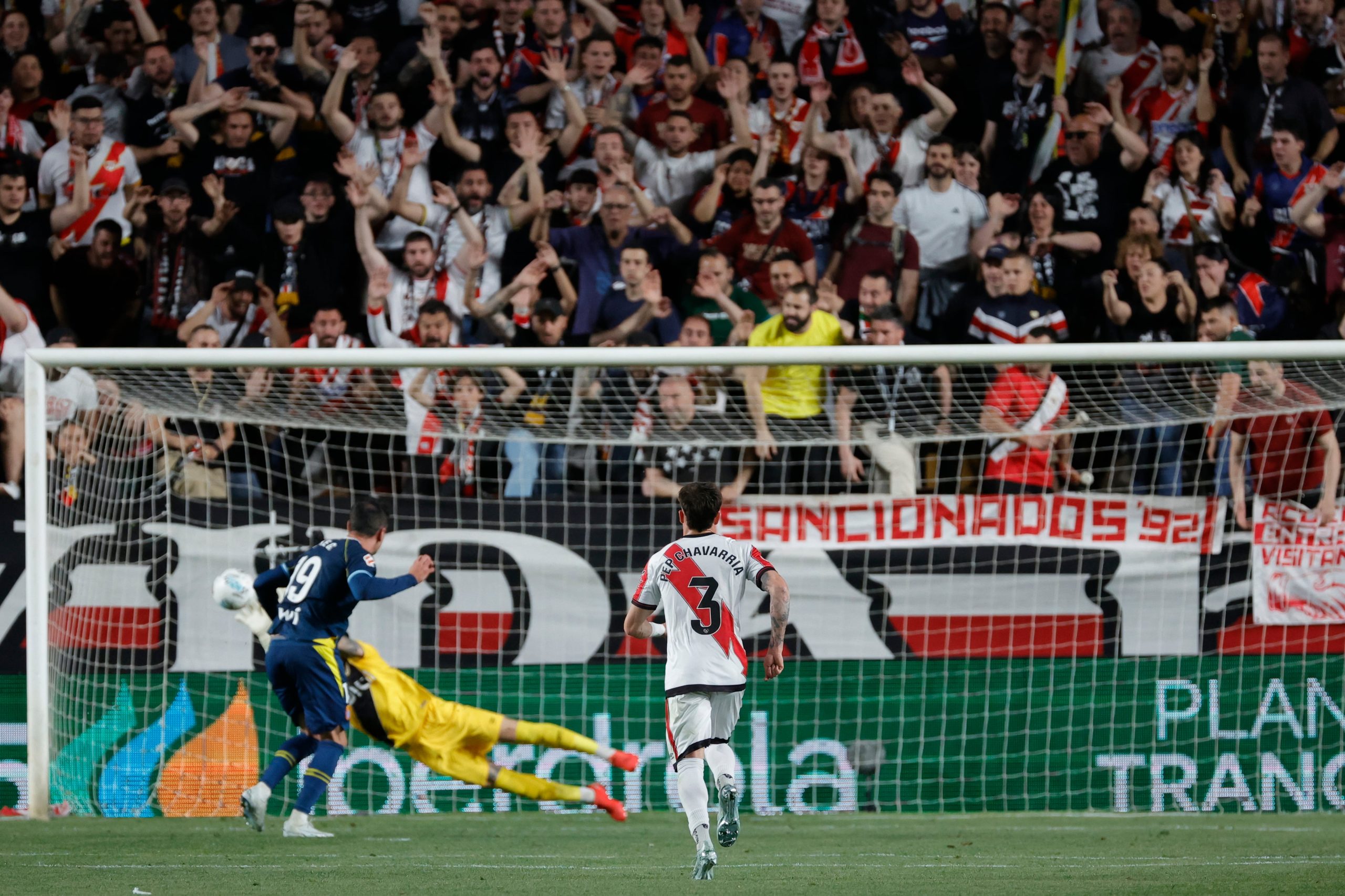 camello-desata-la-locura-en-vallecas-y-el-espanyol-sigue-sin-ganar-en-2026