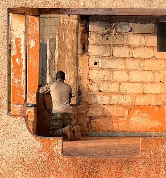 fuerzas-rebeldes-desafian-a-la-junta-de-mali-con-un-ataque-coordinado-en-varios-puntos-del-pais