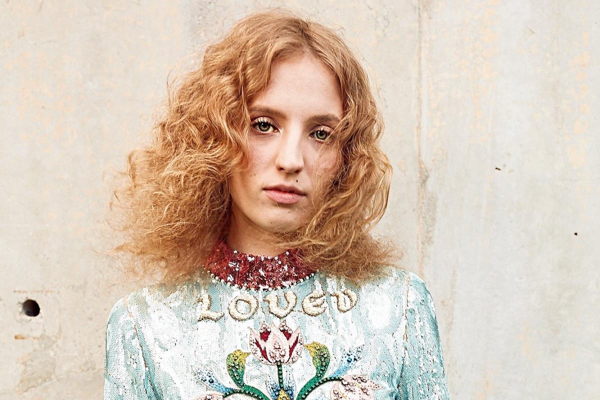 petra-collins,-the-photographer-who-inspired-the-‘euphoria’-aesthetic
