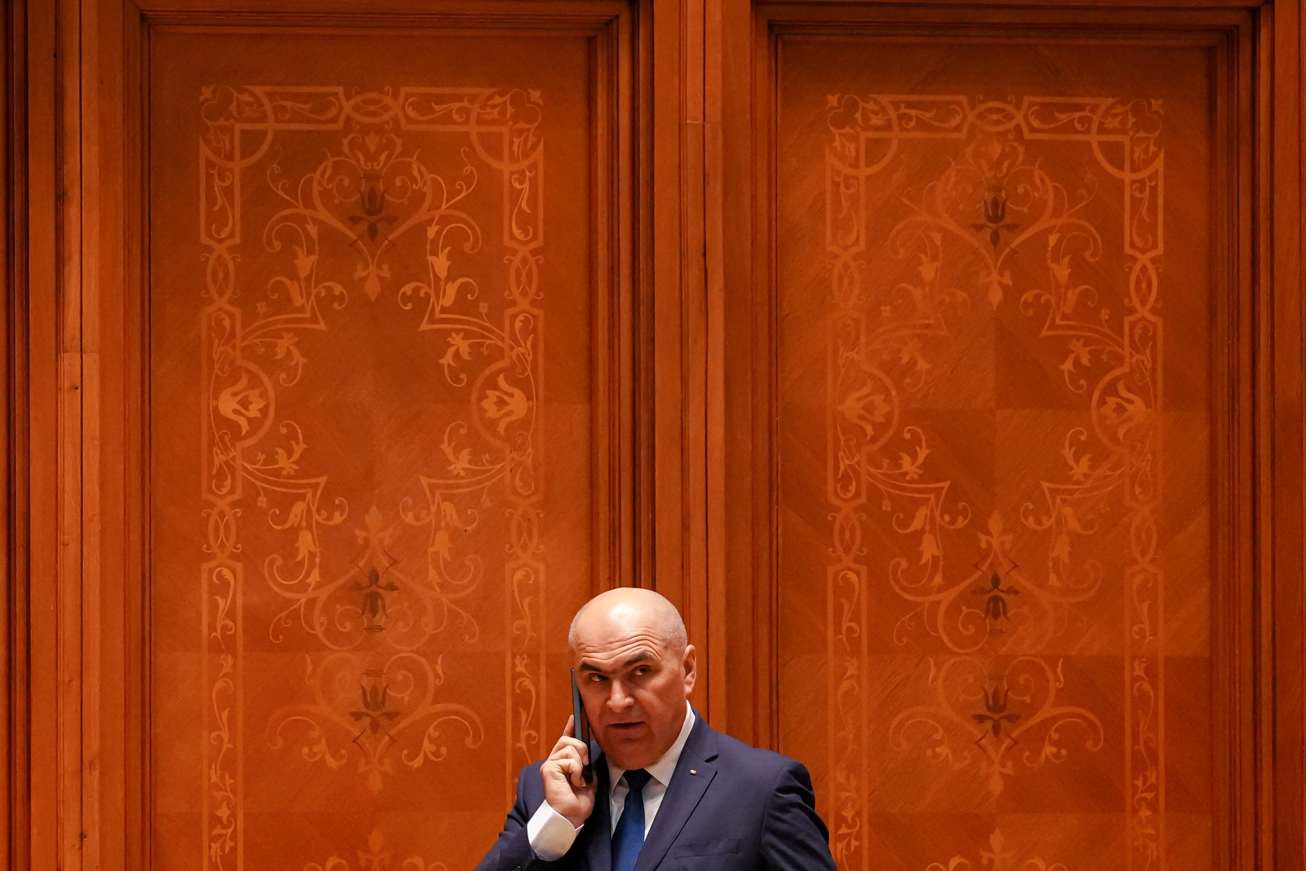 la-mocion-de-censura-en-rumania-de-socialdemocratas-y-ultraderecha-hace-caer-el-gobierno-de-ilie-bolojan