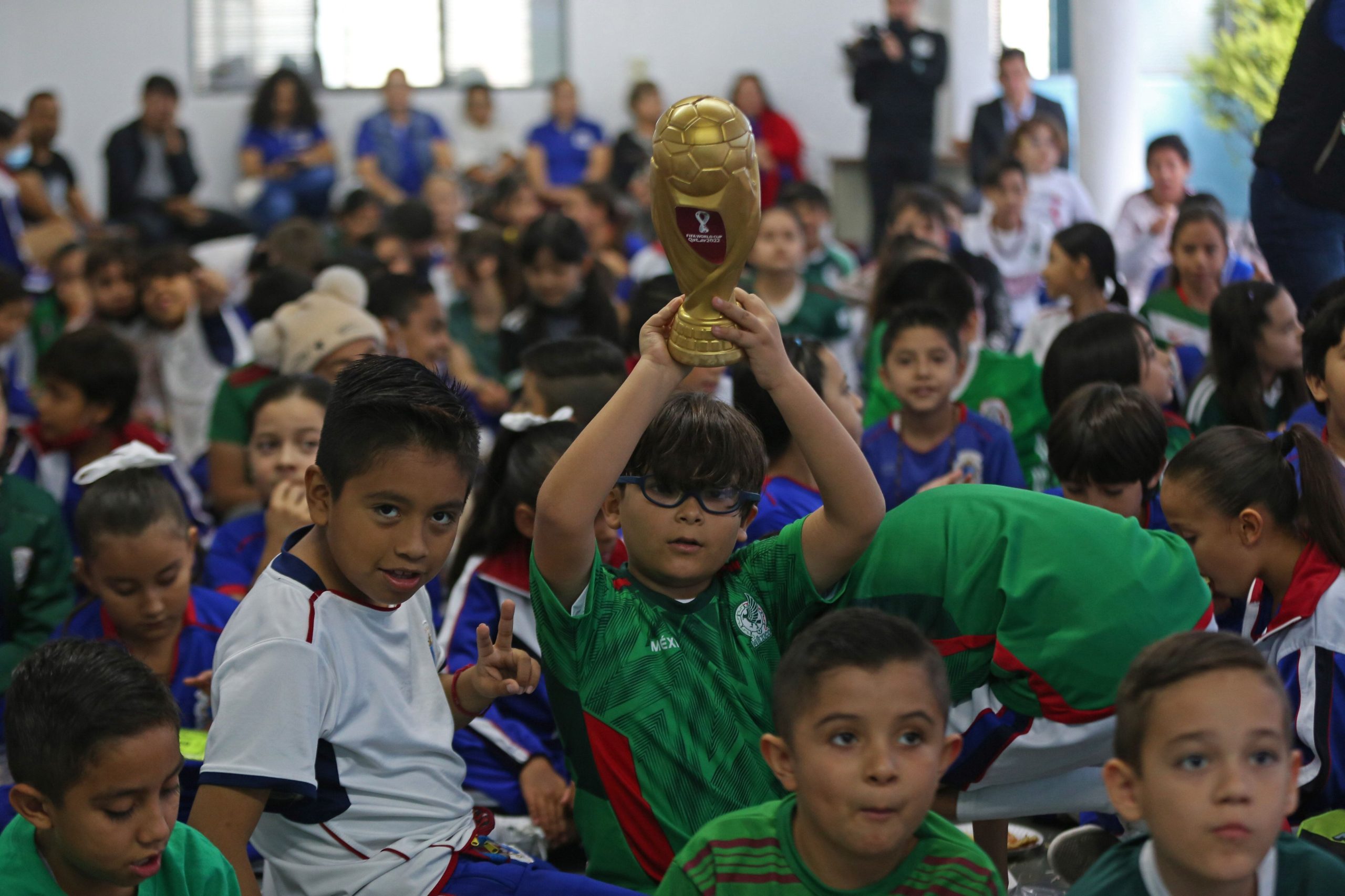 fewer-classes,-more-soccer:-mexico-changes-school-calendar-for-the-world-cup