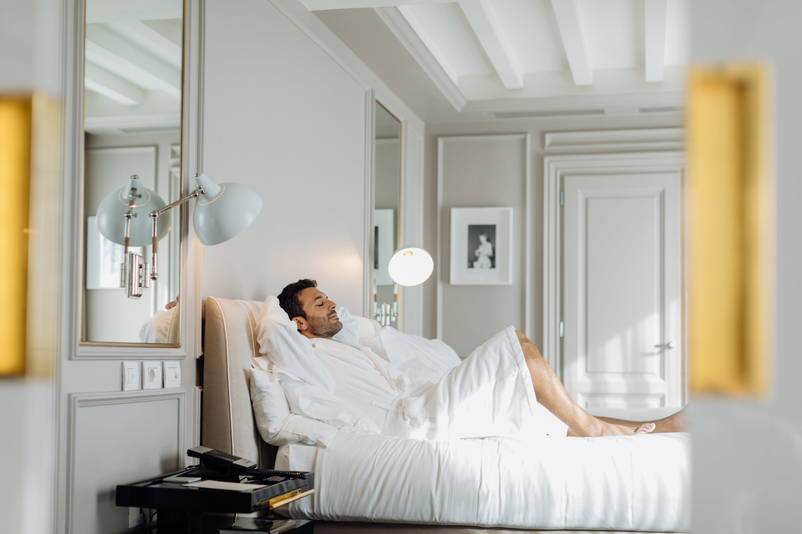 why-do-luxury-hotels-smell-so-good?