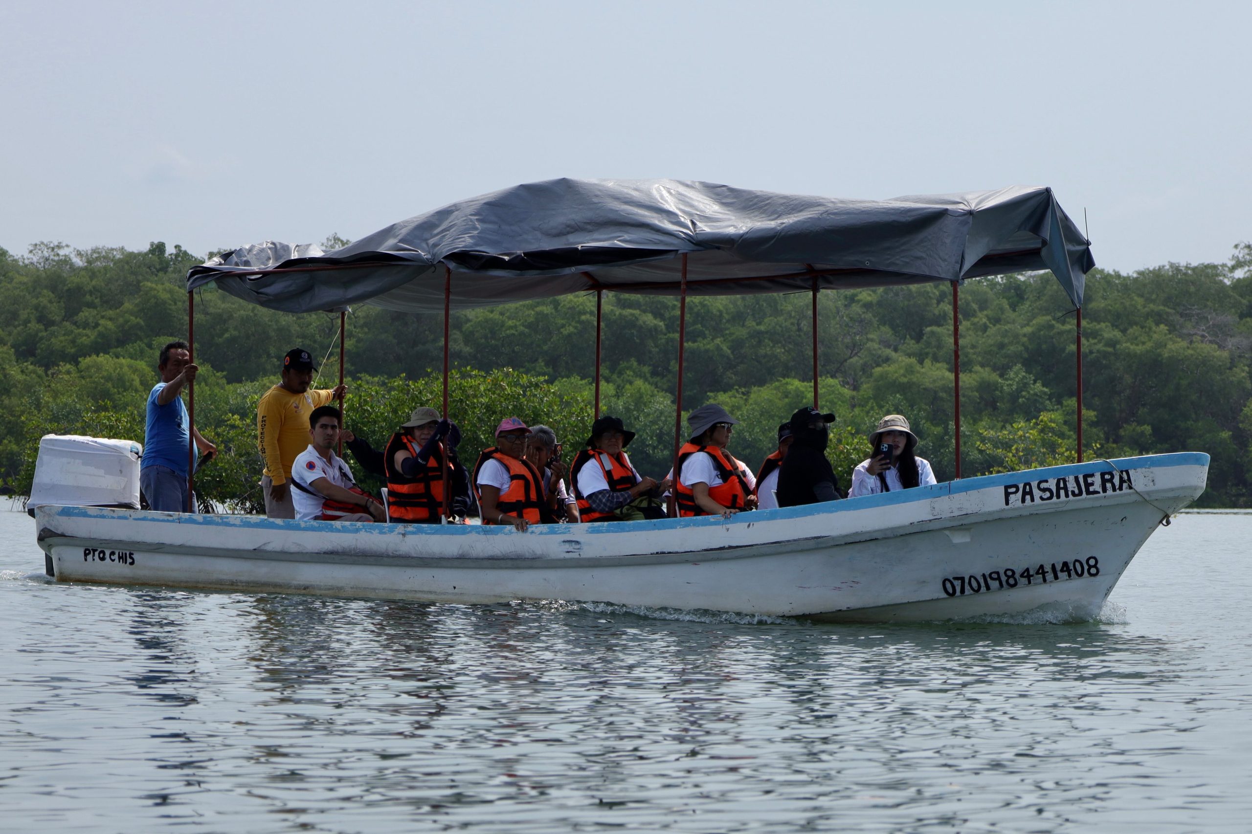 the-seven-trackers-who-traveled-to-mexico-to-search-for-dozens-of-missing-migrants