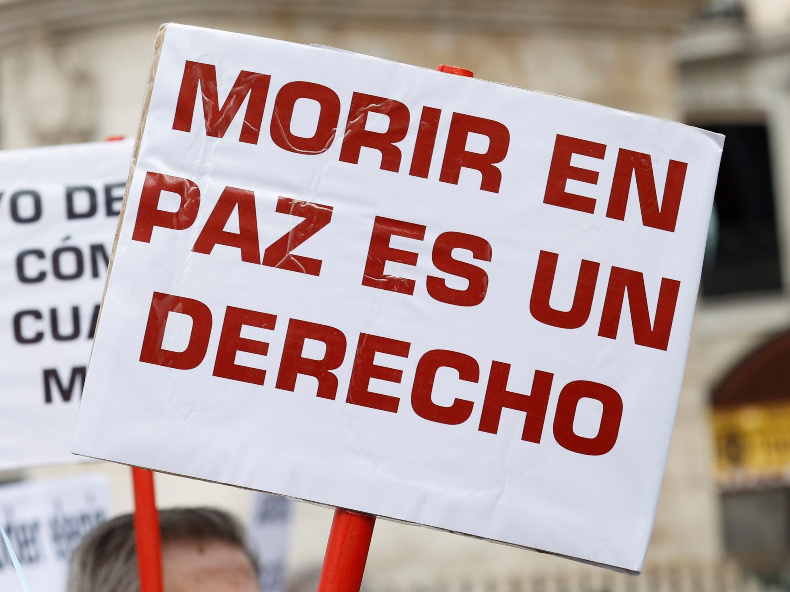 el-supremo-permite-recurrir-la-autorizacion-de-la-eutanasia-a-personas-con-“una-vinculacion-particularmente-estrecha”-con-el-solicitante