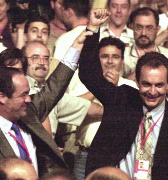 profile-|-zapatero,-from-spotless-spanish-leader-to-former-prime-minister-under-suspicion