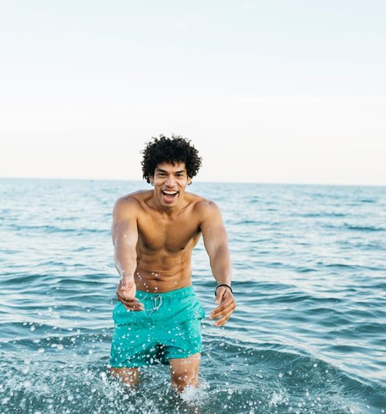 los-banadores-de-hombre-con-secado-ultrarrapido-que-arrasan-en-amazon