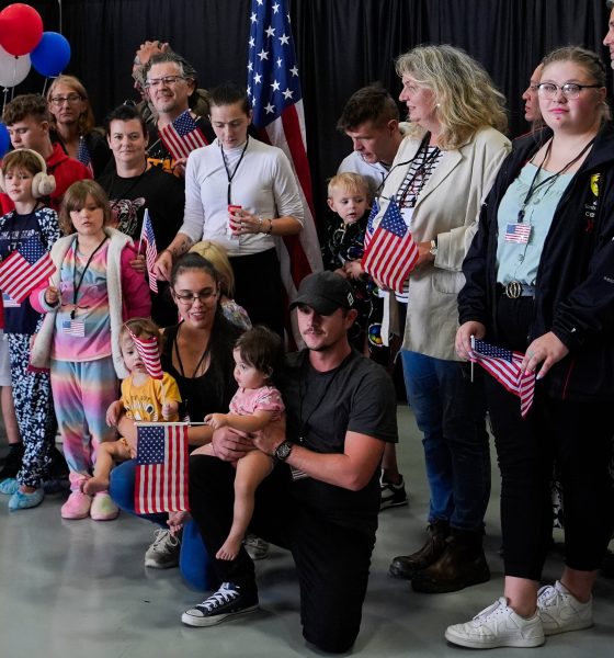 a-bittersweet-year-for-afrikaners,-the-only-refugees-admitted-by-trump