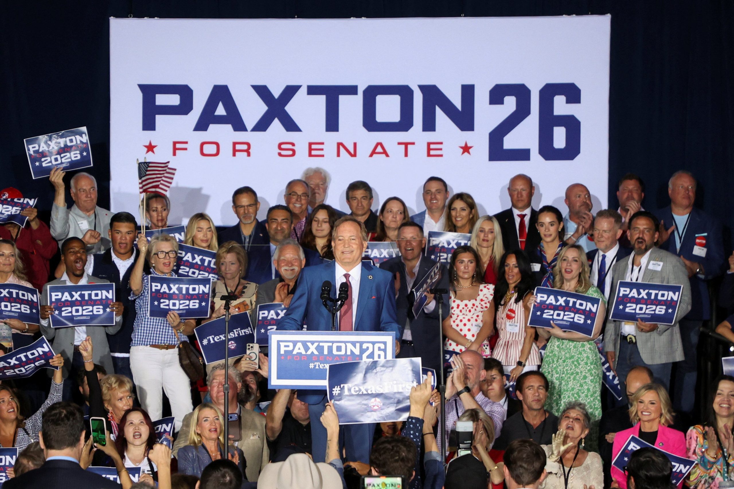 trump-fans-feud-with-senate-republicans-and-puts-november-majority-at-risk