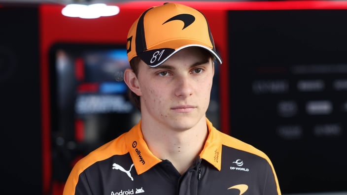 oscar-piastri-replacement?-mclaren-hand-f1-test-run-to-champion-driver