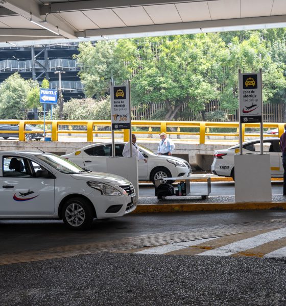 an-army-of-lawyers-is-fighting-so-you-can-order-an-uber-at-mexico-city’s-airport