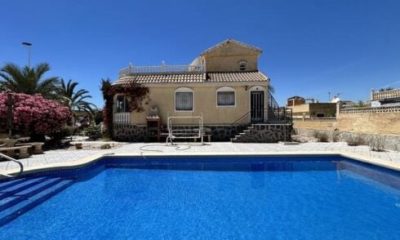 3-bedroom-villa-for-sale-in-camposol-with-pool-garage-–-e-249,950