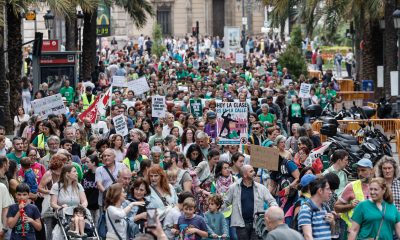 negociacion-a-lo-“reality-show”:-los-profesores-valencianos-llegan-al-vigesimo-dia-de-huelga-sin-acuerdo