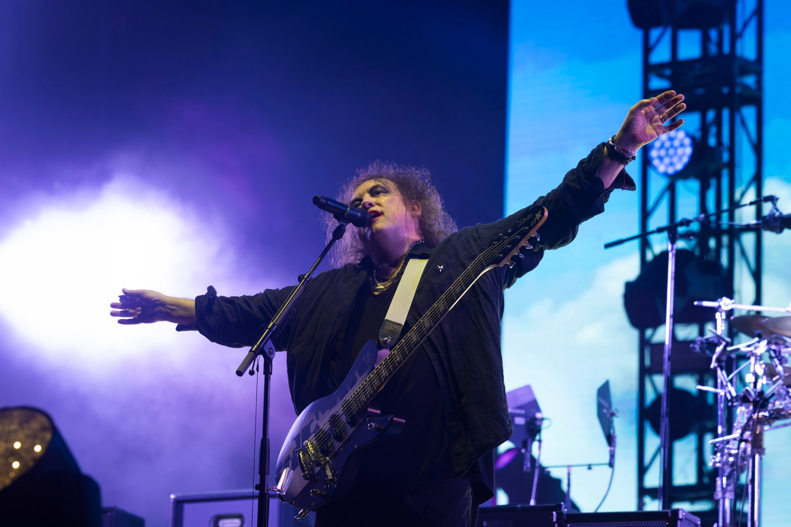 la-penumbra-de-the-cure-ilumina-la-segunda-jornada-del-primavera-sound
