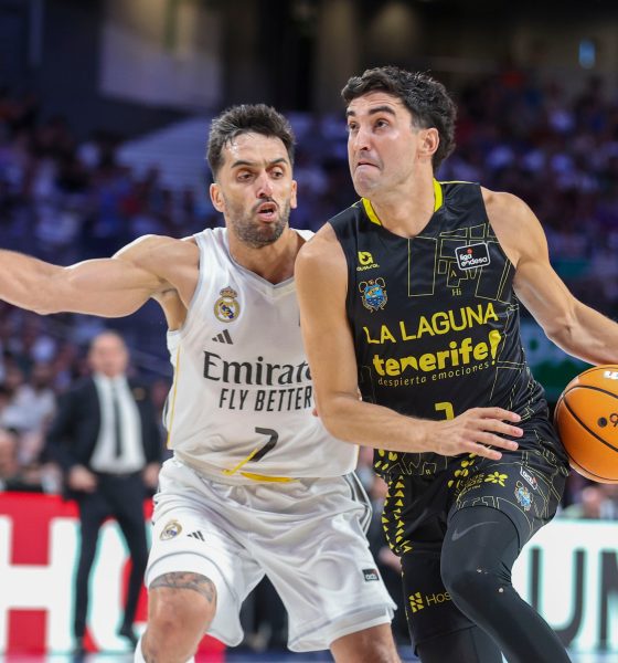 el-real-madrid-cae-ante-la-laguna-tenerife-y-se-queda-fuera-de-las-semifinales-de-la-liga-acb-18-anos-despues