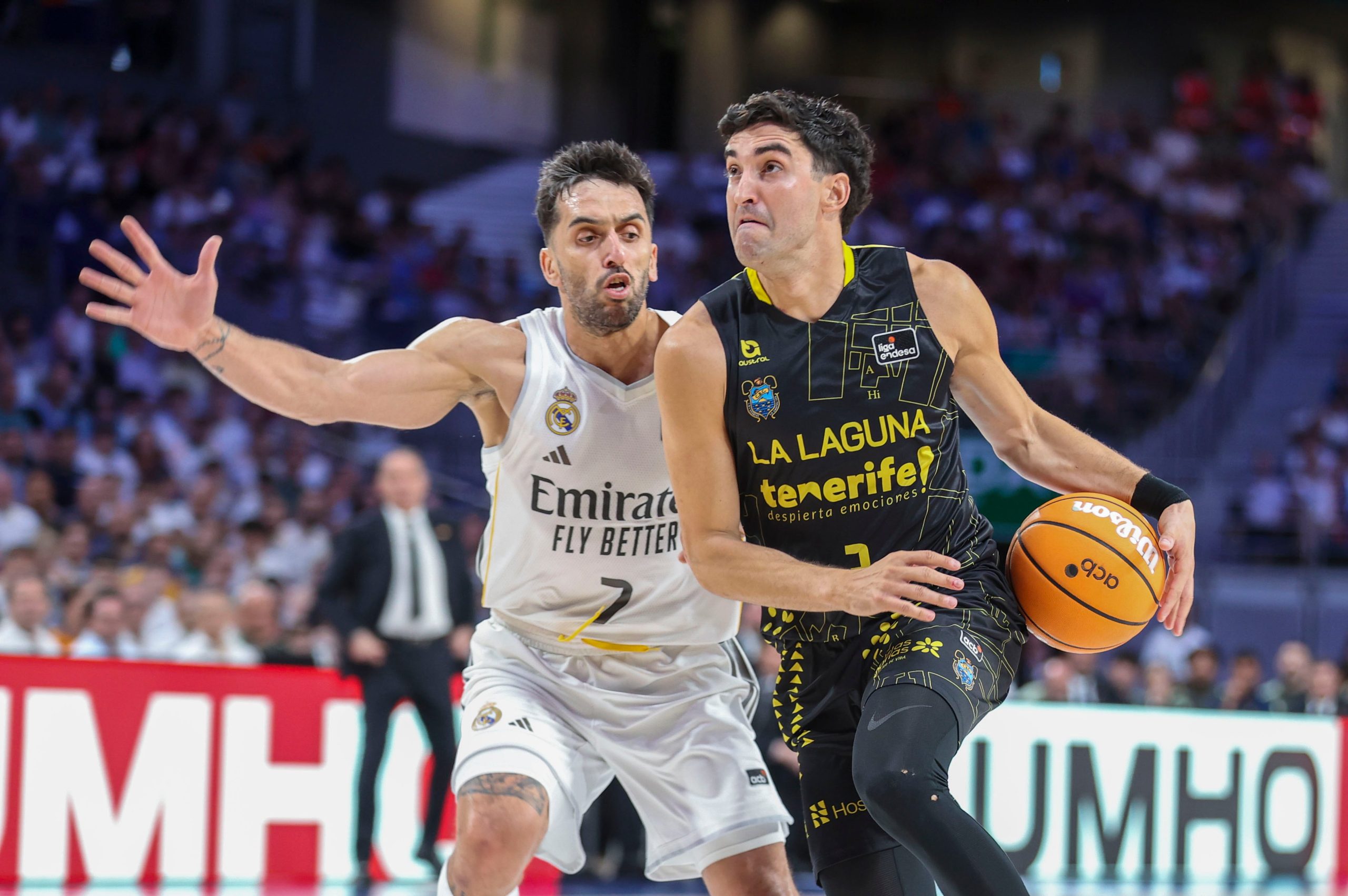 el-real-madrid-cae-ante-la-laguna-tenerife-y-se-queda-fuera-de-las-semifinales-de-la-liga-acb-18-anos-despues