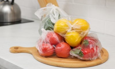 estas-bolsas-elasticas-para-alimentos-son-el-truco-definitivo-para-tapar-tus-platos-en-un-segundo-sin-usar-papel-film