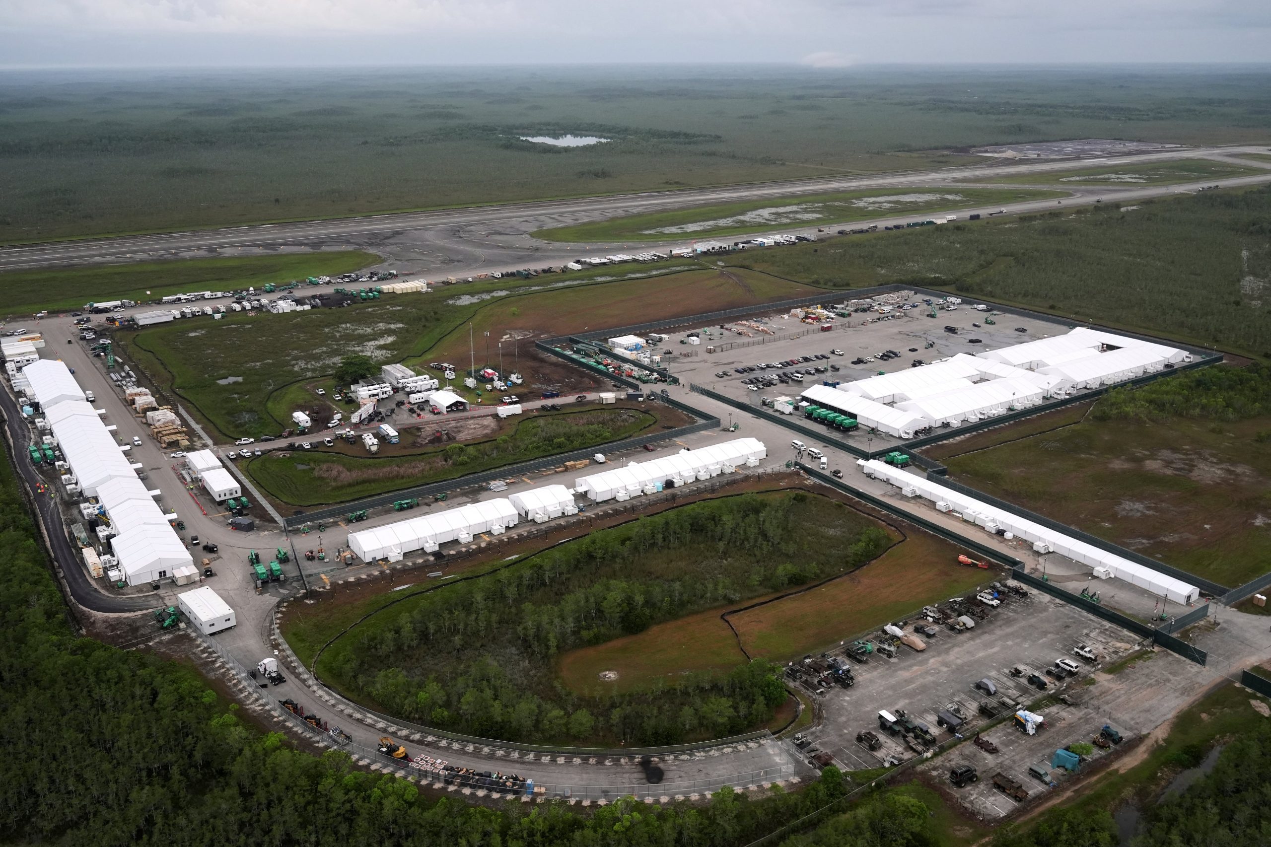 los-ultimos-dias-de-alligator-alcatraz,-el-simbolo-de-la-ofensiva-migratoria-de-trump