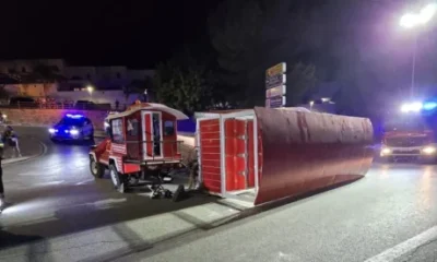 18-injured-–-including-nine-children-–-after-tourist-road-train-overturns-during-malaga-tapas-tour 