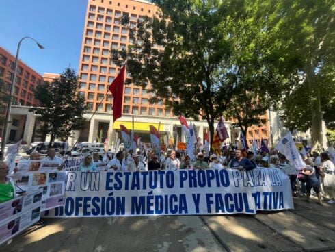 spain’s-fifth-week-of-doctors-walkouts-begins-as-medics-threaten-indefinite-strike-starting-in-september
