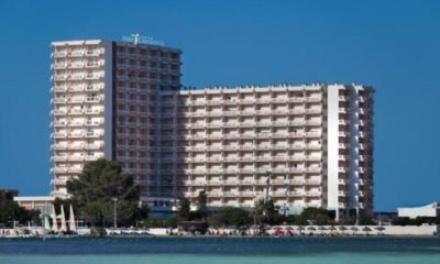 hotel-guest-left-paraplegic-after-balcony-with-‘a-series-of-defects-not-visible-to-the-naked-eye’-collapses-onto-la-manga-pool-in-murcia