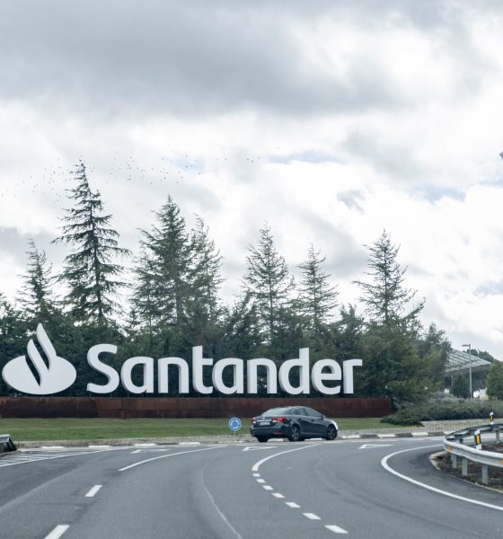 la-banca-vuelve-al-trono:-santander-desafia-el-reinado-de-inditex-en-el-ibex-ocho-anos-despues