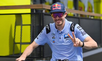 alex-marquez-regresa-a-motogp-con-una-sonrisa:-“estar-aqui-ya-es-una-victoria”