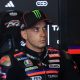 la-peor-sprint-de-marco-bezzechi:-el-lider-de-motogp-pierde-los-papeles-tras-una-caida,-golpea-a-un-comisario-y-no-correra-este-domingo