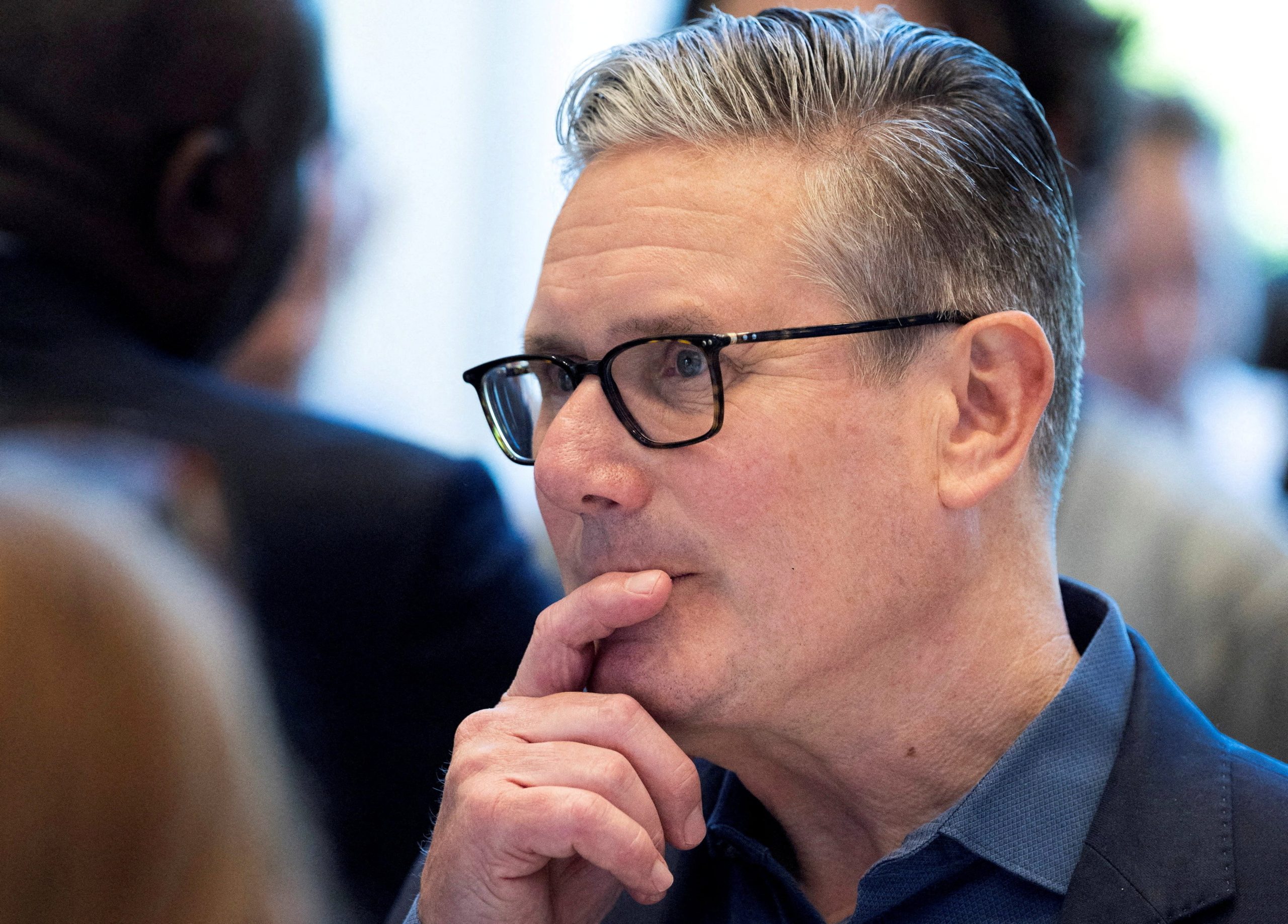 starmer-planea-dimitir-este-mismo-lunes-y-permitir-que-el-exalcalde-de-manchester-sea-el-nuevo-primer-ministro