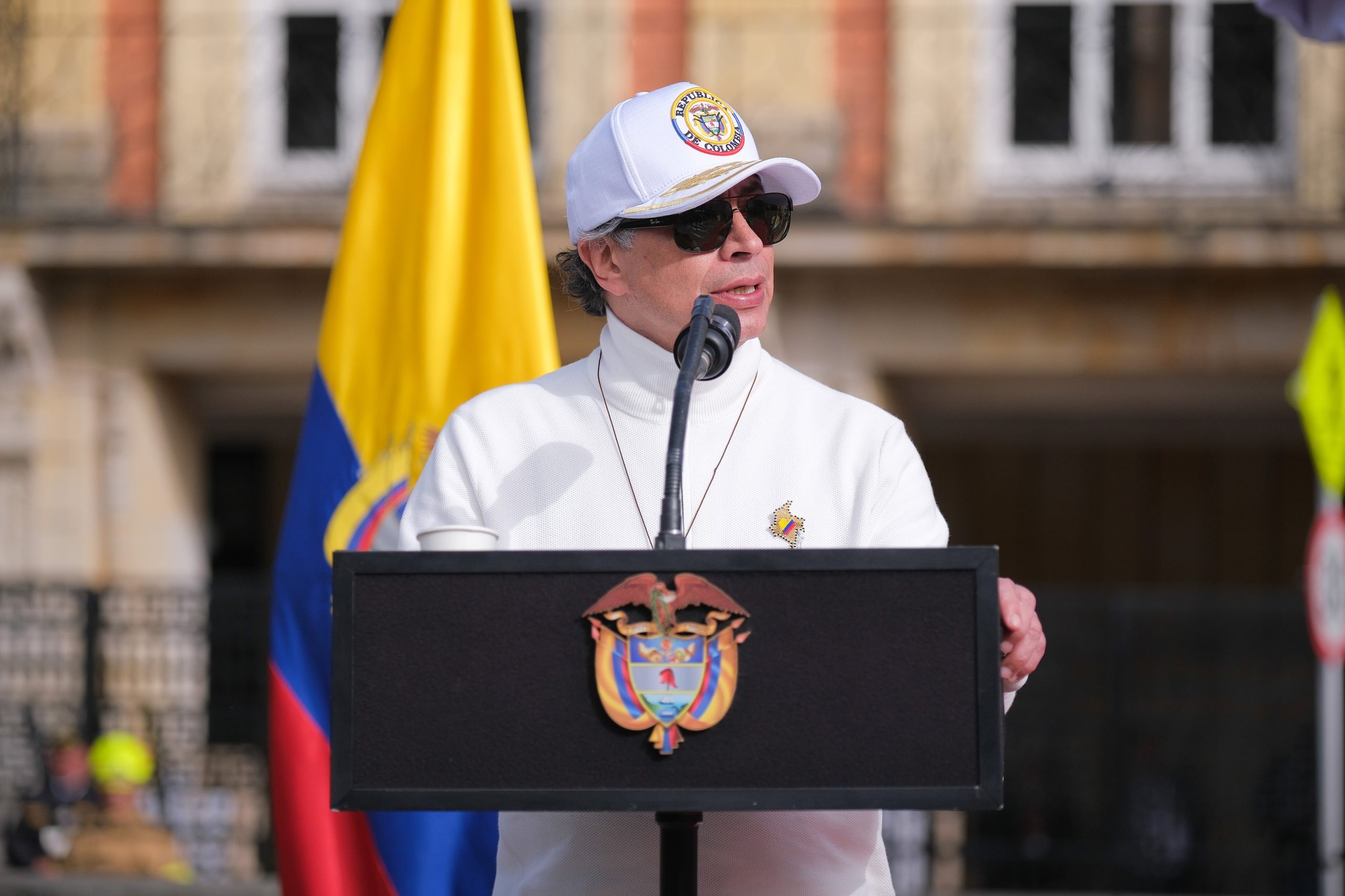 petro:-“no-se-puede-proclamar-ninguno-presidente.-tranquilidad-entre-la-ciudadania”