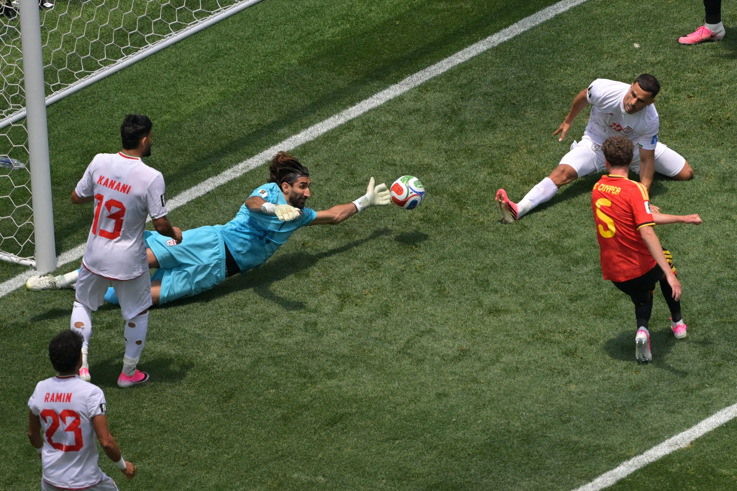 beiranvand-y-courtois,-triunfan-los-porteros-en-el-empate-entre-iran-y-belgica