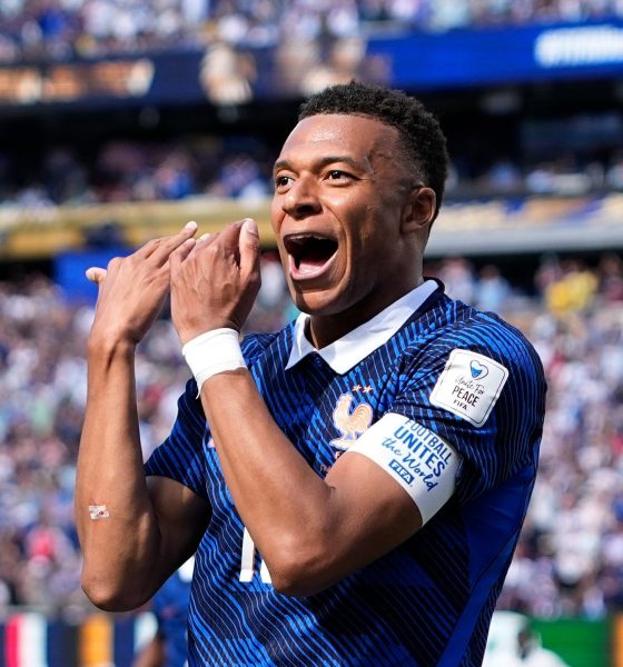 mbappe:-“messi-es-el-mejor-junto-a-cristiano-ronaldo”