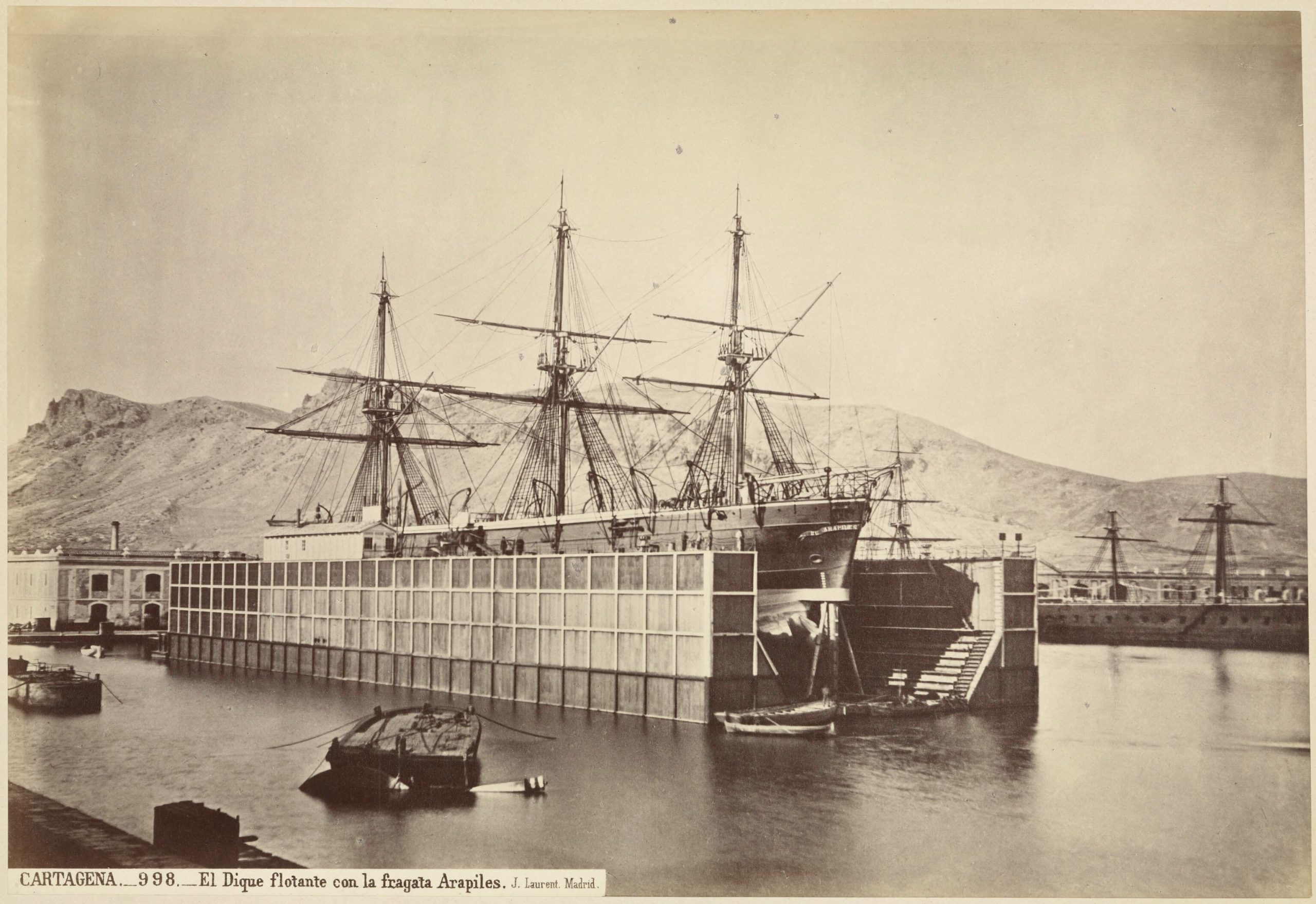 the-strange-tale-of-the-frigate-that-traveled-the-mediterranean-buying-archeological-artefacts