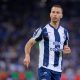 sergio-canales-vuelve-a-casa-y-firma-dos-anos-por-el-racing-de-santander-en-su-regreso-a-primera