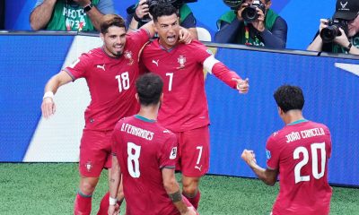 cristiano-ronaldo-al-fin-se-une-al-‘show’-del-mundial:-doblete-ante-uzbekistan-y-record-historico