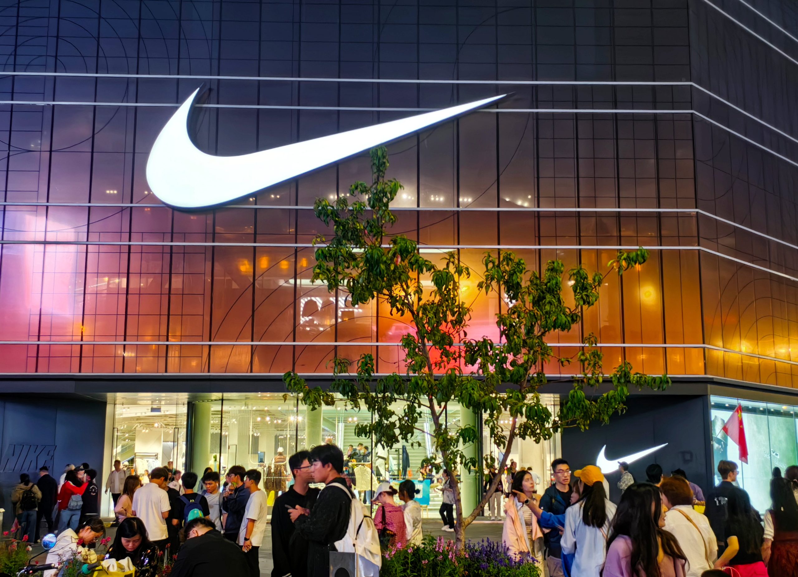 nike-stumbles-in-its-bid-to-get-back-on-track:-‘we-are-a-brand-built-on-victory,-but-victory-must-be-earned’