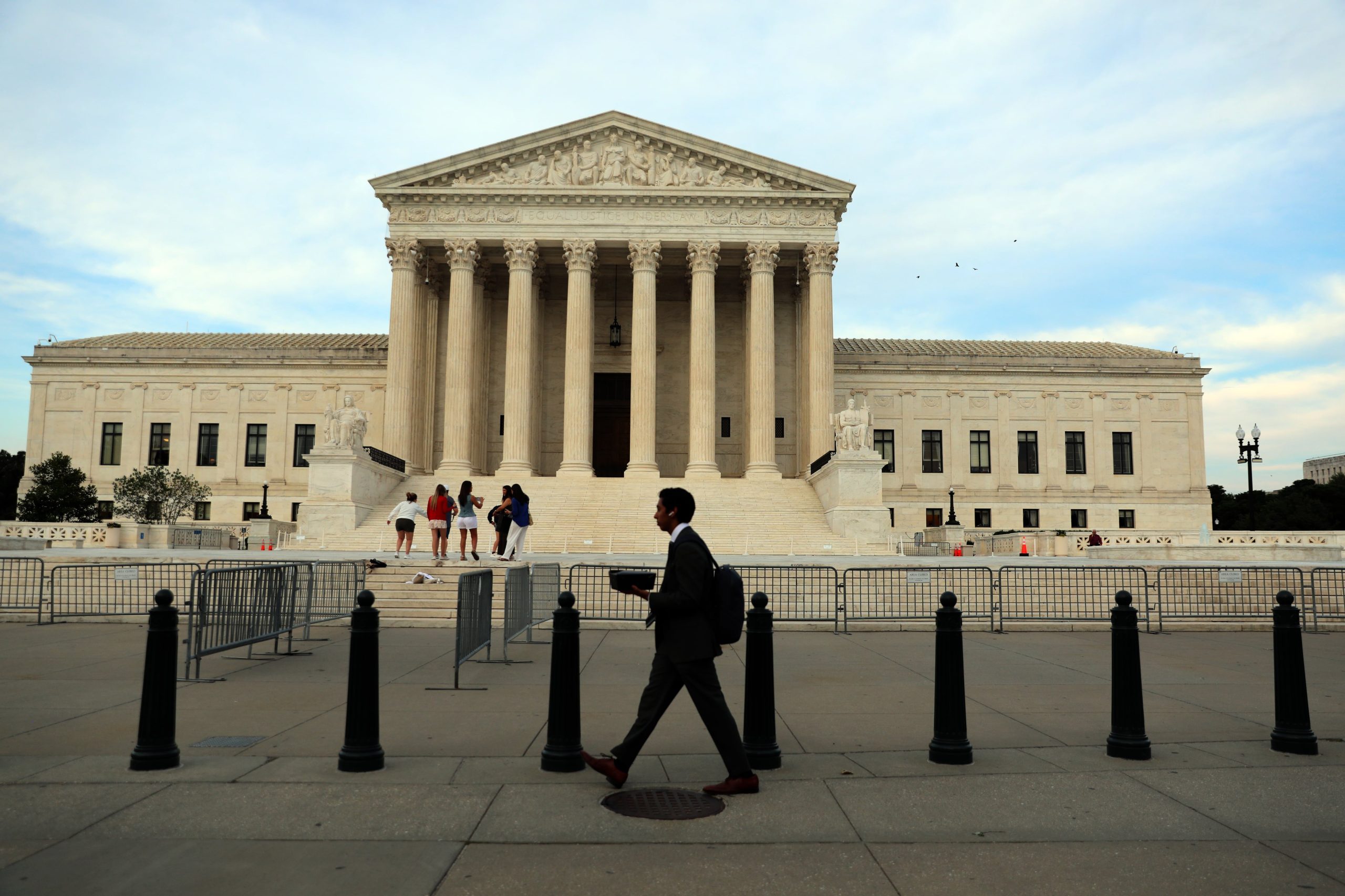 us-supreme-court-is-set-to-rule-on-cases-that-will-define-the-limits-of-presidential-power