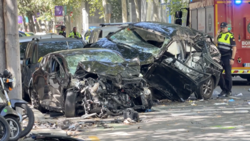 horror-crash-in-barcelona-kills-two-as-french-plated-vehicle-flees-police-and-smashes-into-car-at-red-light