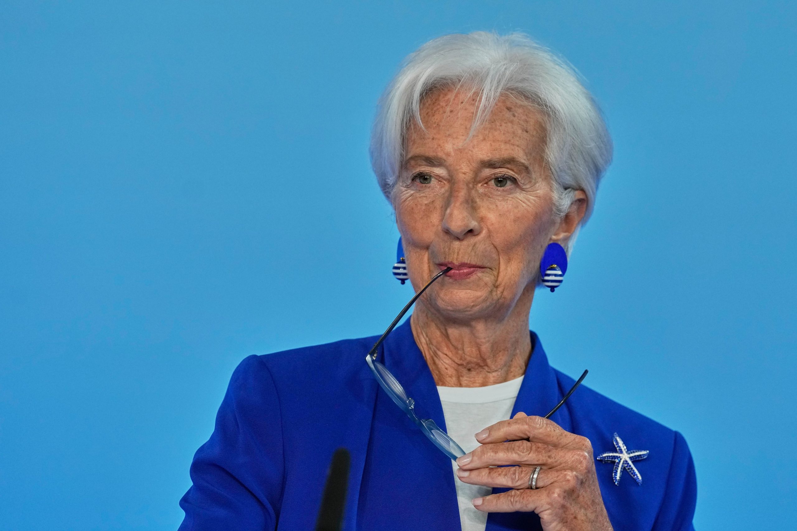 lagarde-defiende-la-subida-de-tipos:-“fue-una-decision-solida-y-nada-de-lo-observado-lo-ha-puesto-en-duda”