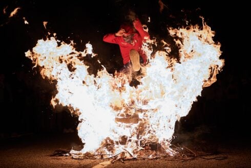 What is behind Spain's big San Juan celebrations