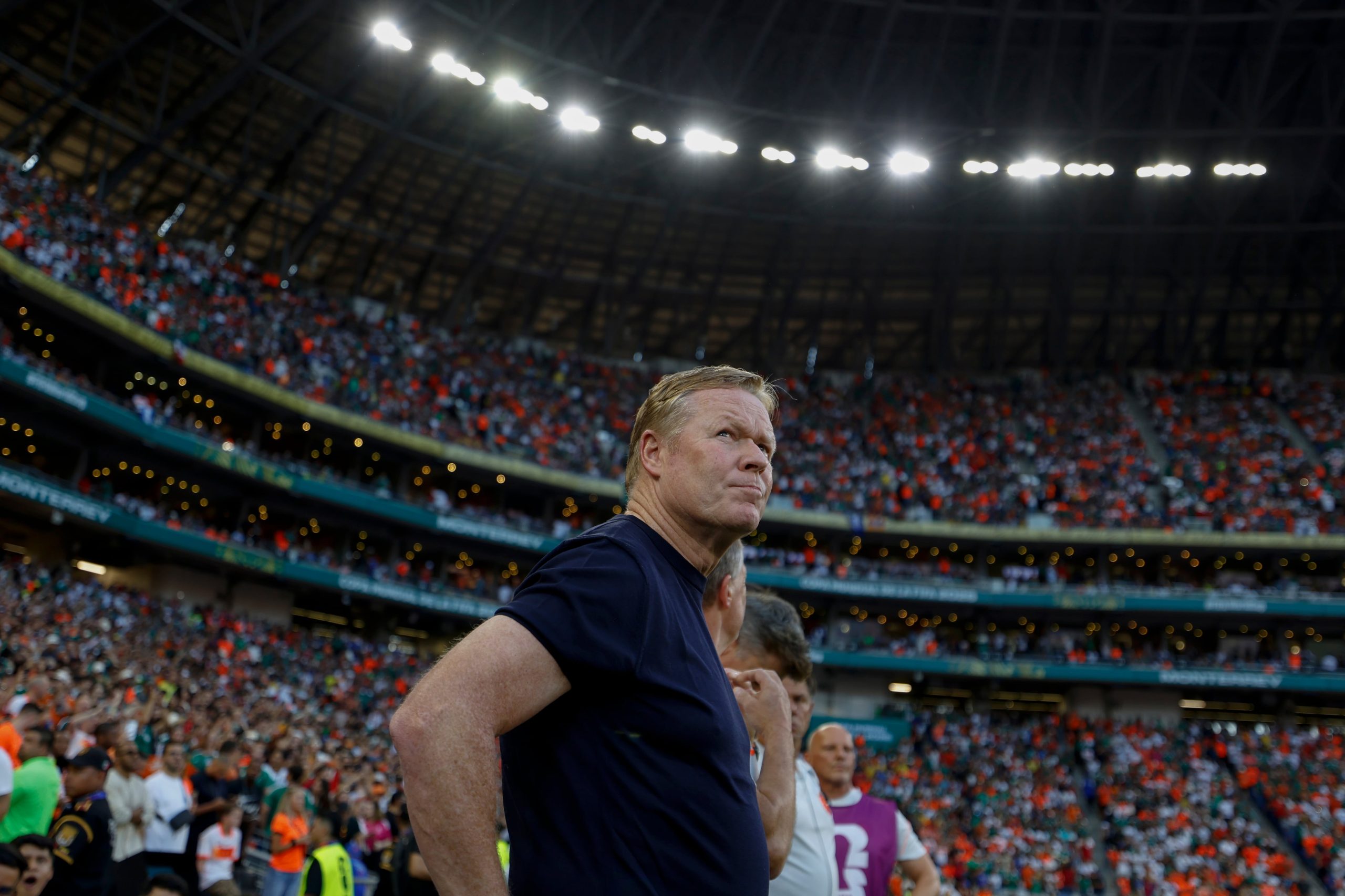 ronald-koeman-dimite-como-seleccionador-holandes-tras-la-derrota-contra-marruecos-en-los-dieciseisavos-de-final