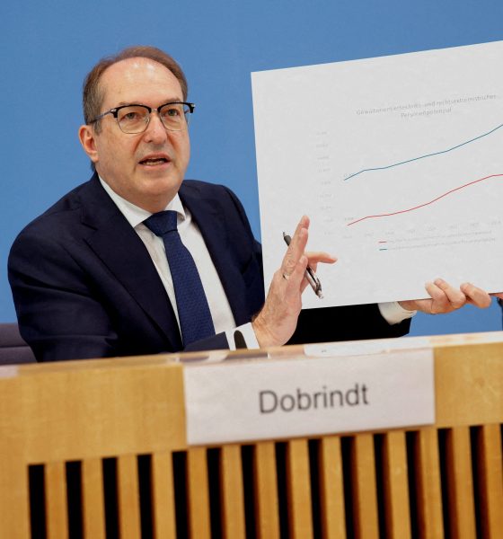 german-intelligence-services-consider-the-far-right-a-danger-to-democracy